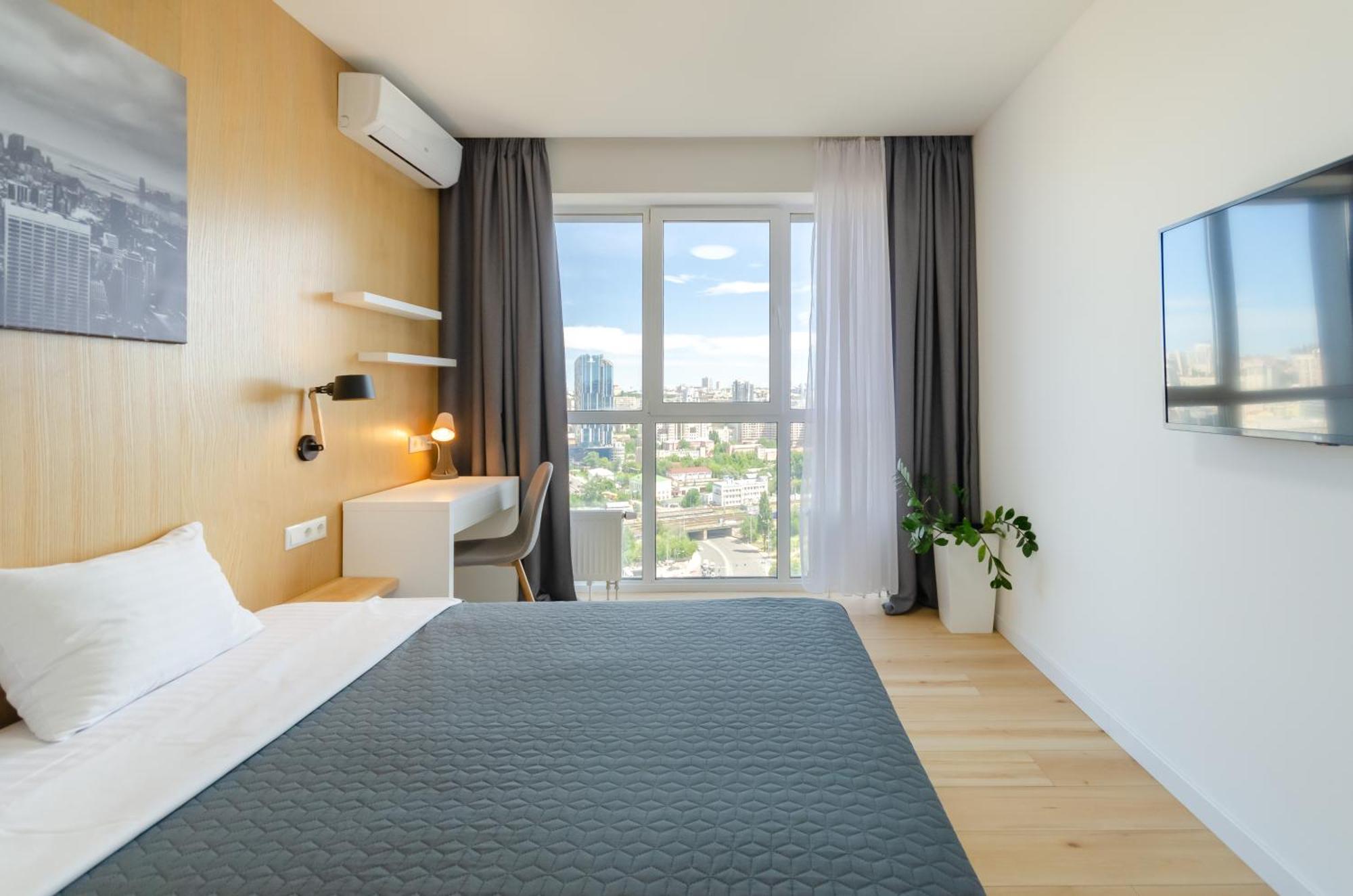 Petrovdom 205-206 Panoramic City View Apartments At Rc Kvartet, Central Railway Station Kiev Exterior foto